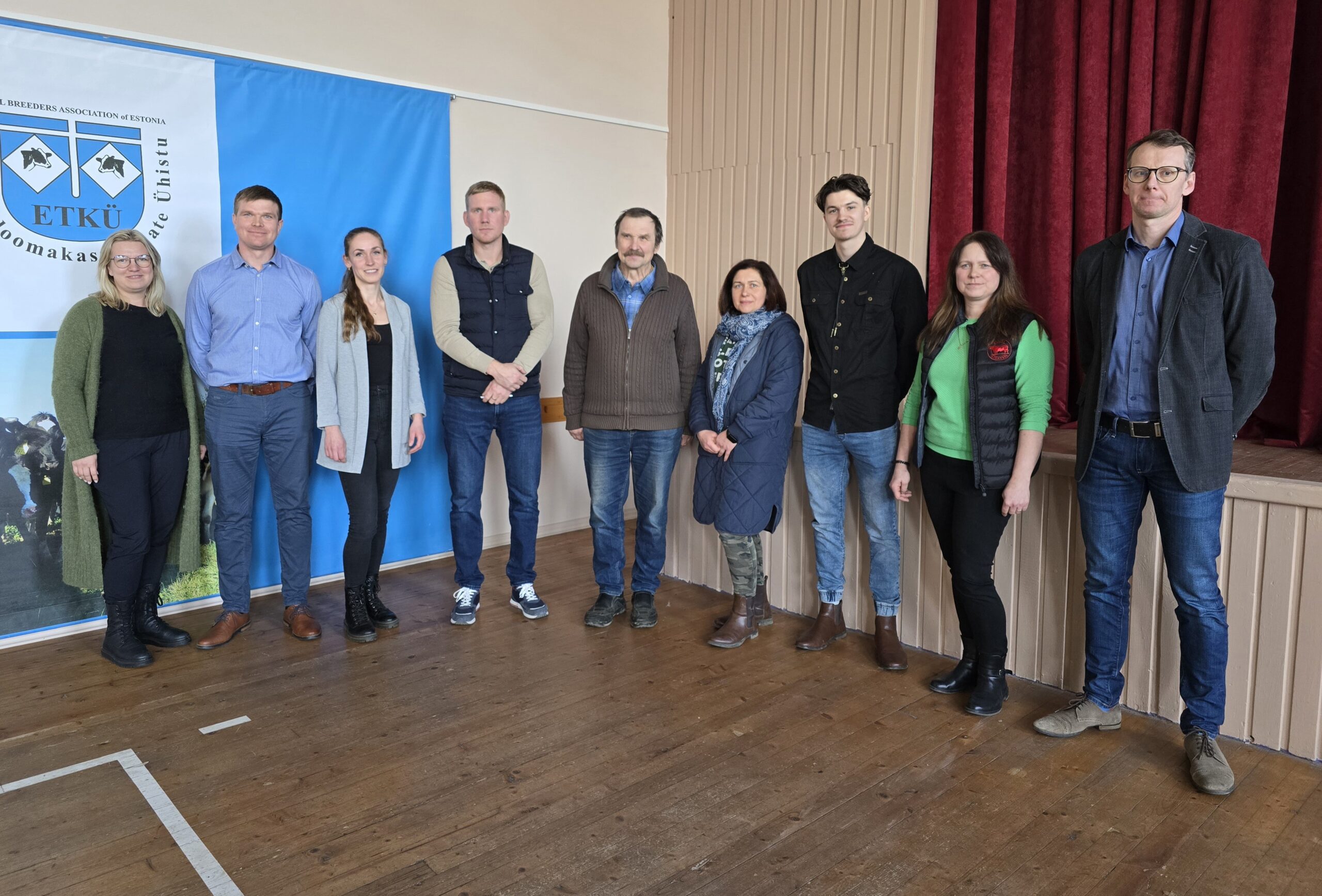 Reedel, 12. aprillil toimus Eesti Lihaveisekasvatajate Seltsi üldkoosolek, kus valiti järgmiseks kolmeks aastaks uus üheksaliikmeline juhatus. Senine juhatuse e